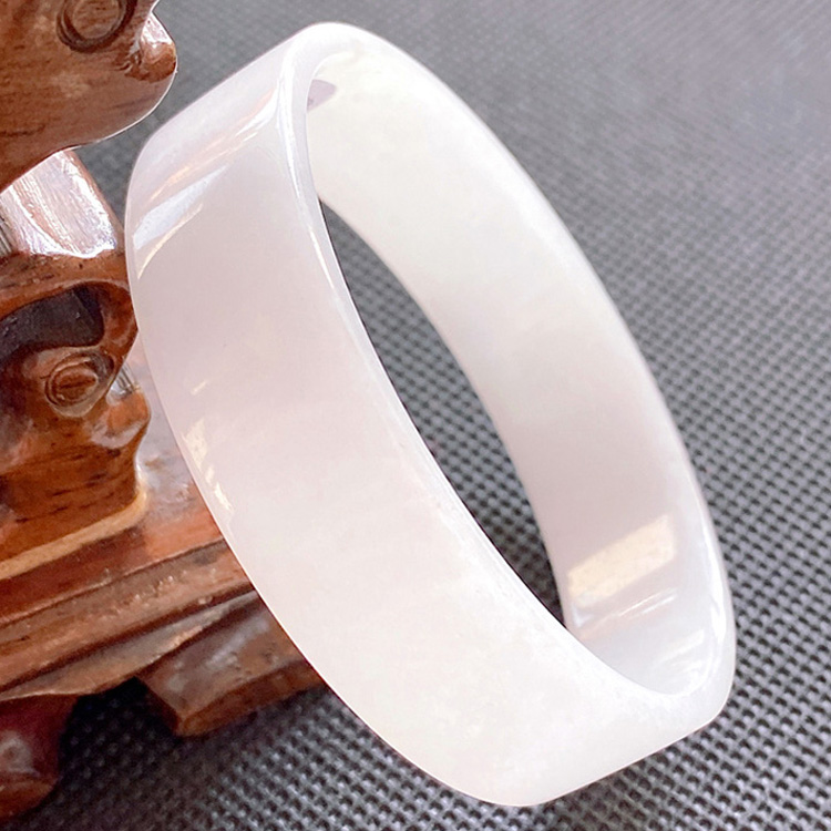 缅甸天然翡翠手镯白色公主玉镯翡翠白月光福纯白手镯