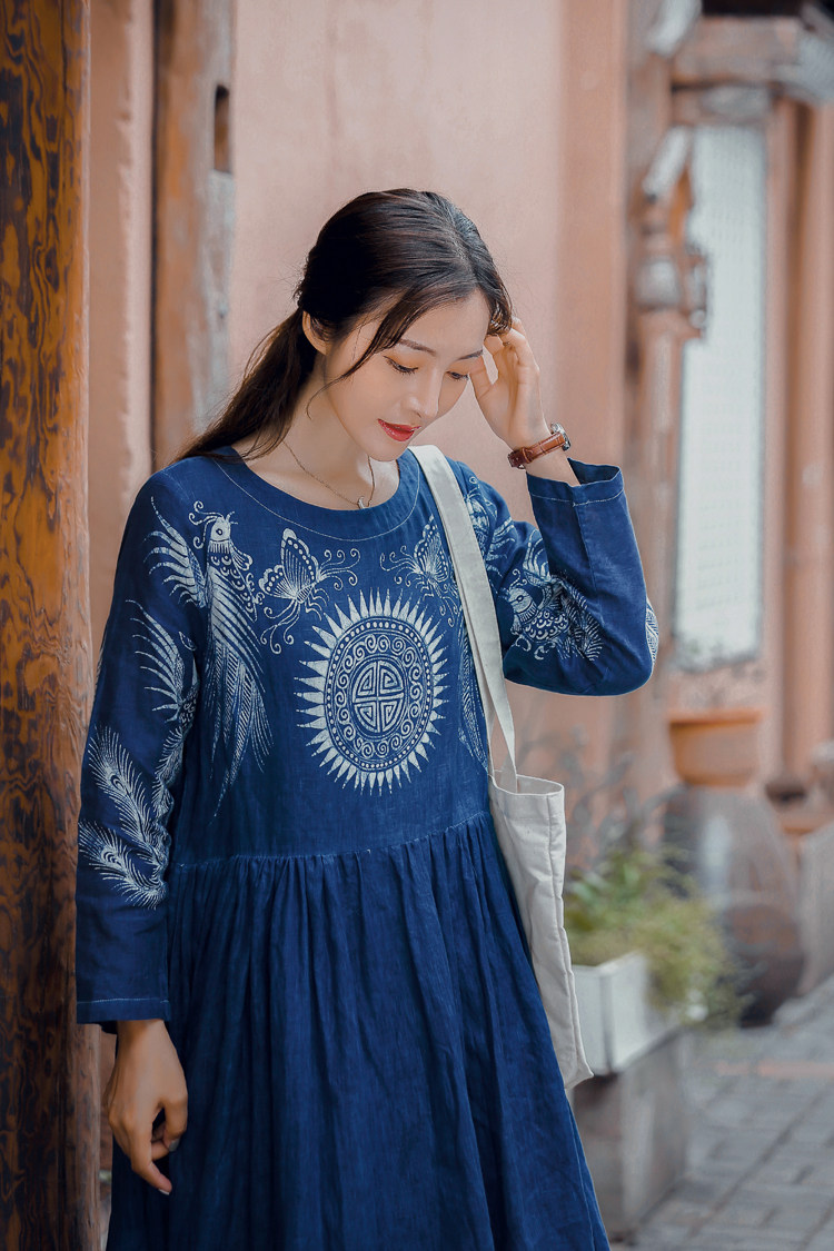 蜡染连衣裙苎麻袍子定制非遗技艺板蓝根植物染蓝连衣裙