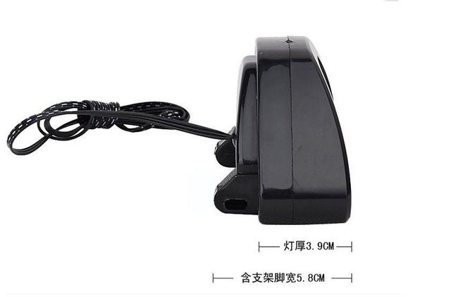 Automobile and motorcycle accessories Triangle brake light flashing light 12LED brake light General reversing brake tail light Automobile and motorcycle accessories Triangle brake light flashing light 12LED brake light General reversing brake tail light