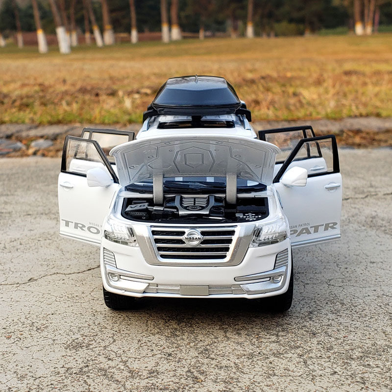 尼桑途乐合金车模仿真金属suv越野车收藏摆件车模