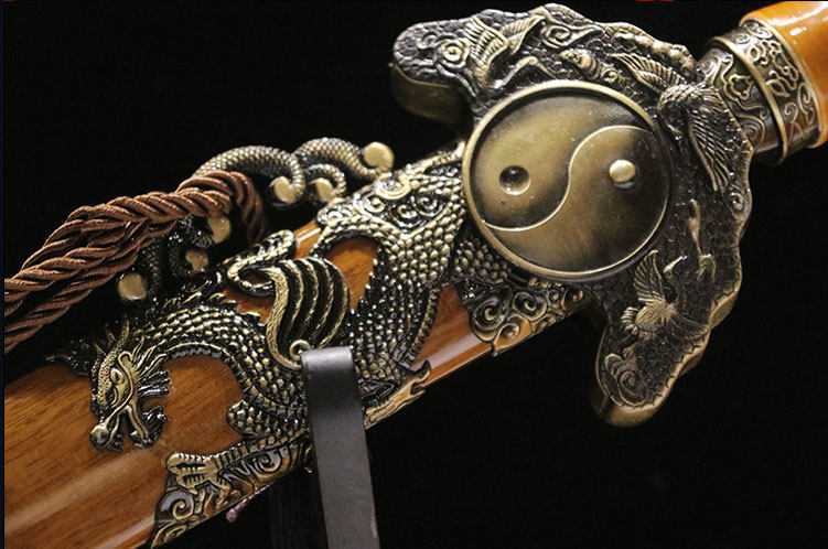 龙泉镇宝剑玄武神剑太极四象装饰礼品重剑真钢刀剑