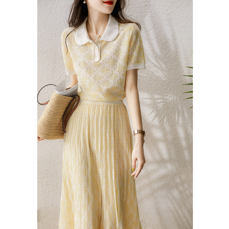 RAGR 穿出日系滤镜奶油感 ~太精致 轻奢空气提花百褶松紧腰套装