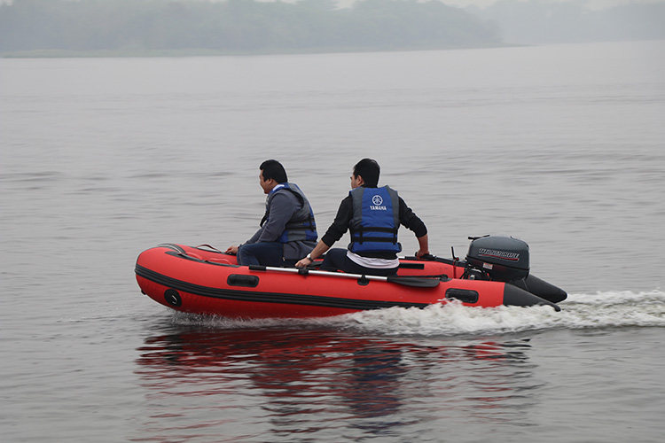 优质pvc材料冲锋橡皮艇26人充气气船钓鱼船可皮划艇充气艇