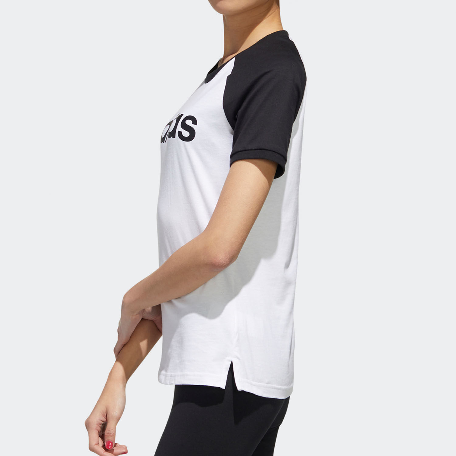 adidas阿迪达斯正品neoesntllogot2女子运动短袖t恤
