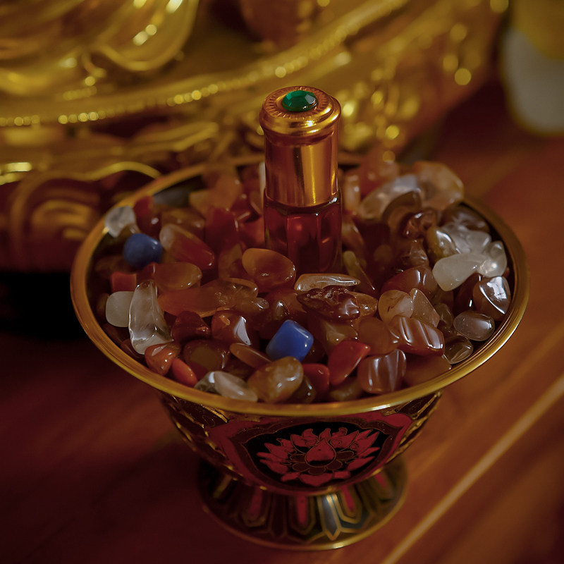 家居香薰香料礼佛八供涂香天然印度老山檀香香薰精油