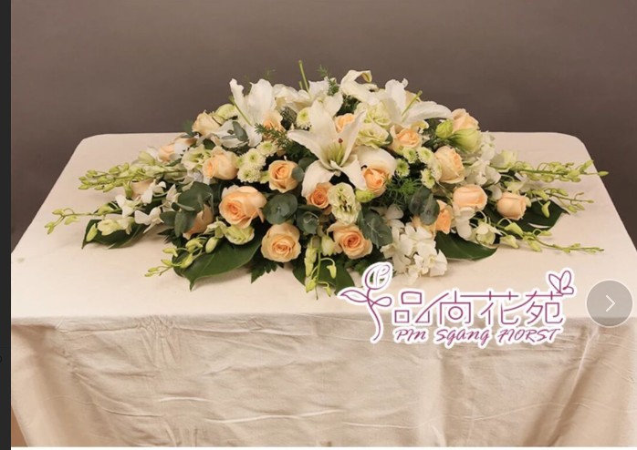 桌花韩式商务香槟百合主题贵阳鲜花速递同城摆台鲜花速递同城