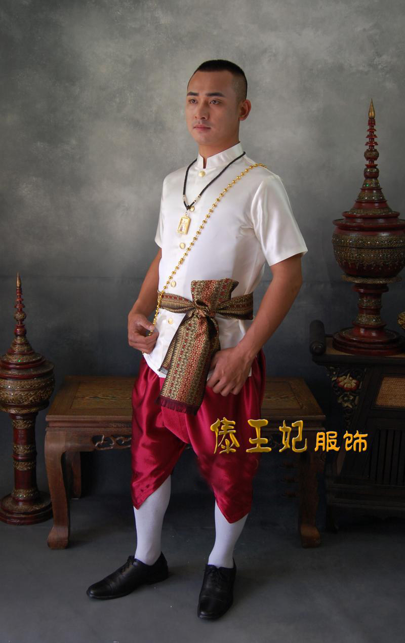 泰国传统民族服装男装立领短袖兜裆米白结婚影楼民族服装