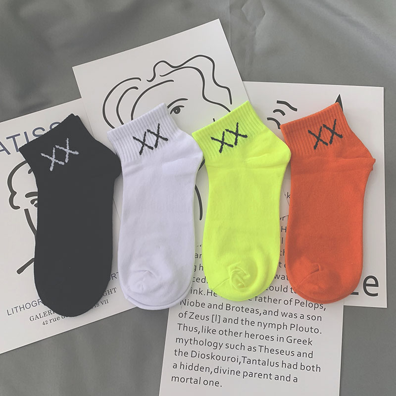 ins潮款男女短袜个性街头低帮短筒中筒棉袜春夏薄款嘻哈潮牌袜子