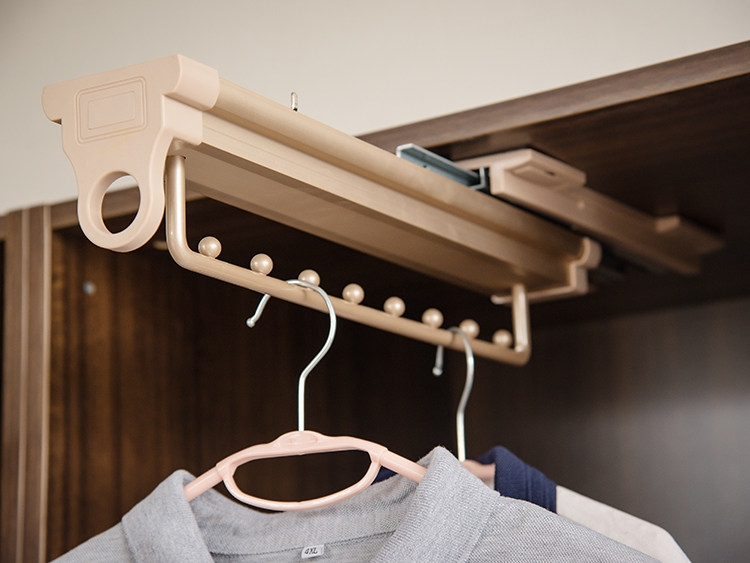 挂衣包邮衣柜推拉器顶装挂衣架伸缩柜内衣服柜内裤架