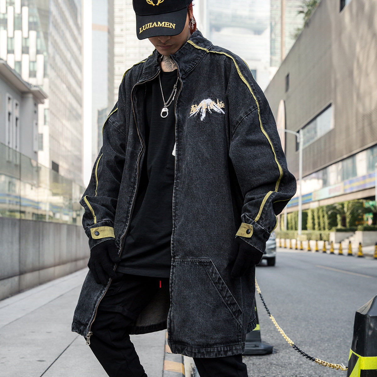 bd鹿家门冬季新品登峰造极国潮牛仔风衣男个性刺绣立领中长款外套