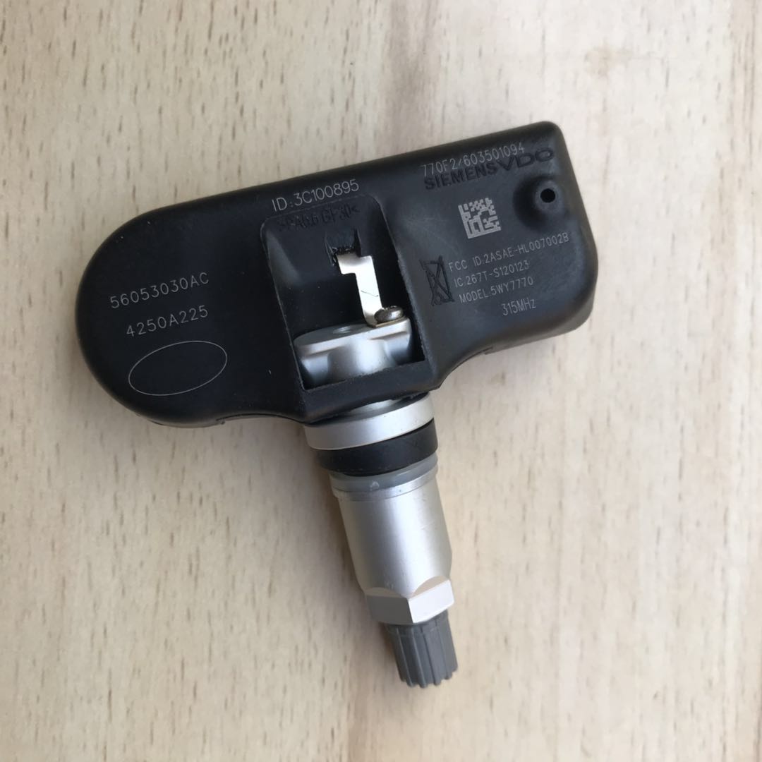 豪华凯领拓荒者蓝瑟欧蓝德胎压传感器道奇三菱原车胎压监测