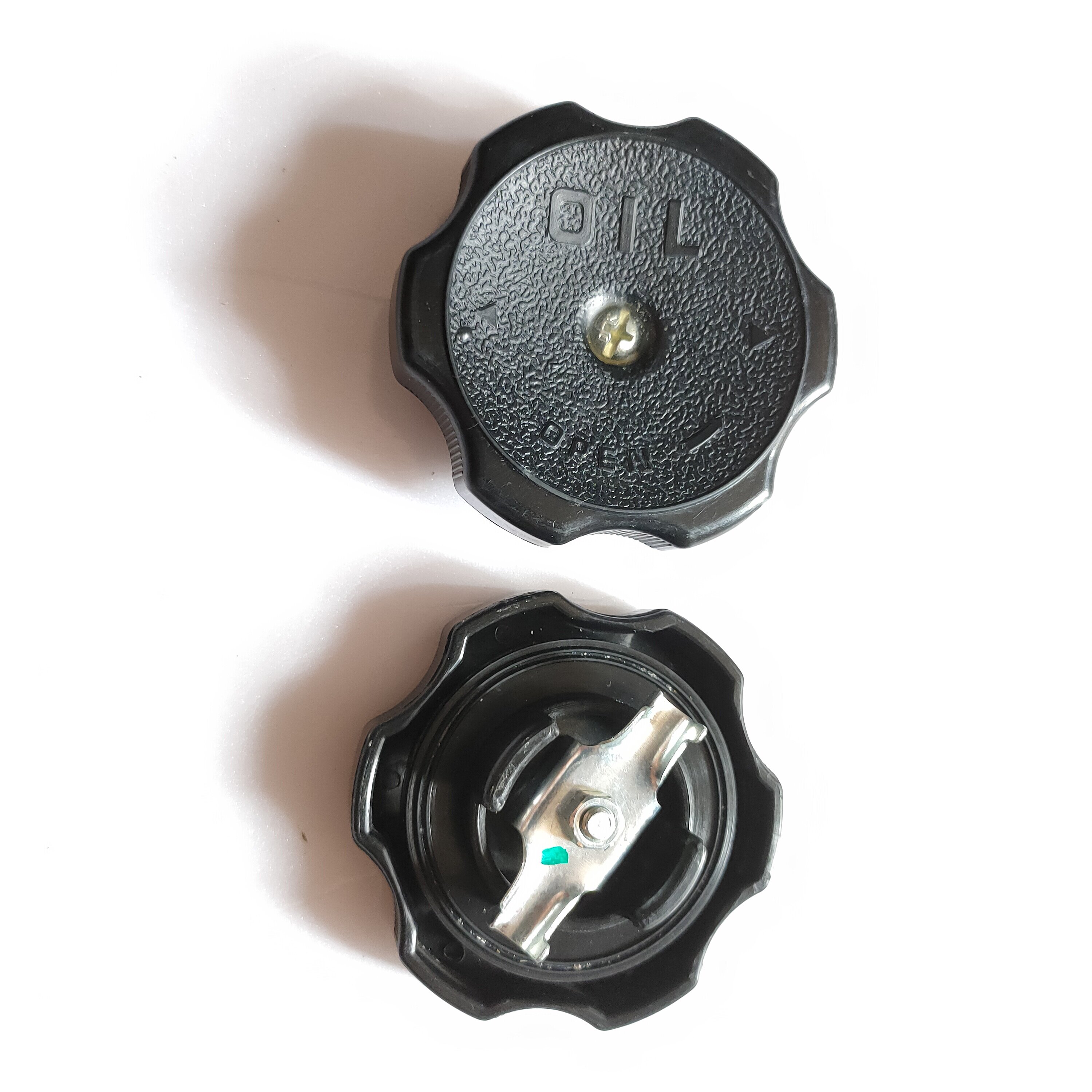 机油风行菱智m3v3m5cm7三菱4g63494g94发动机原厂油箱盖