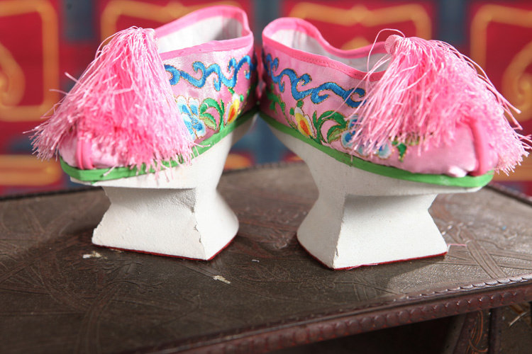 旗鞋清朝皇家贵族古装鞋单花盆格格鞋旗鞋甄嬛传帆布鞋