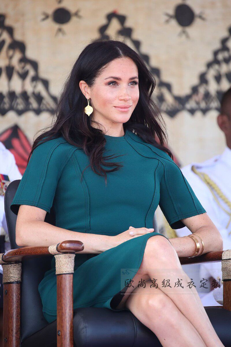 高级私人定制大牌梅根王妃同款墨绿色插肩连衣裙连衣裙