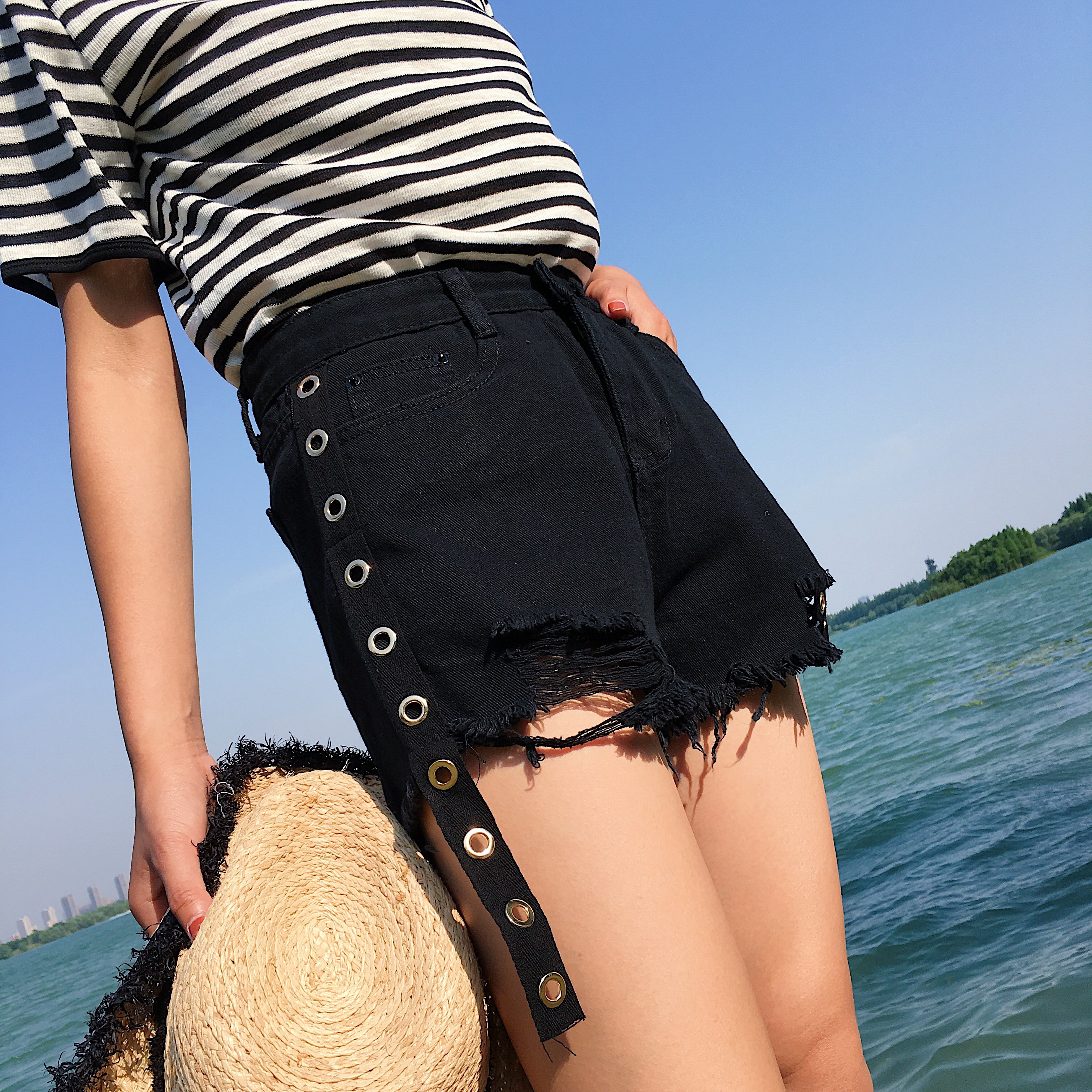 2018夏季新款韩版流苏毛边黑色高腰牛仔短裤牛仔裤