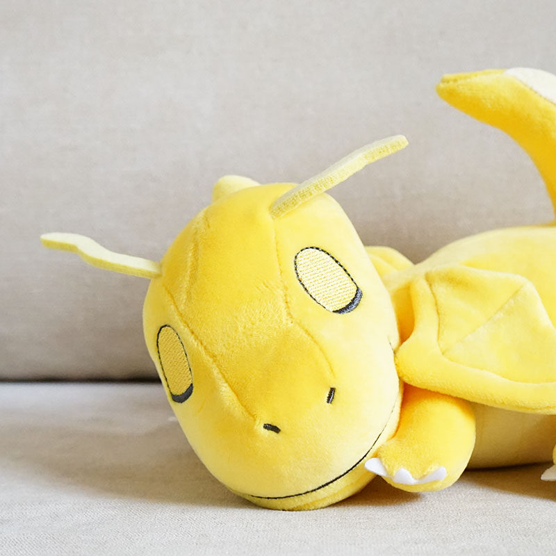 日本pokemon精灵宝可梦原装正版趴姿睡颜快龙公仔毛绒布艺类玩具