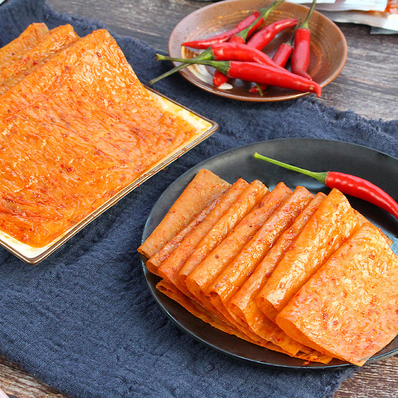 大辣片辣条回忆豆皮鞋底辣片怀旧麻辣解馋零食豆腐干