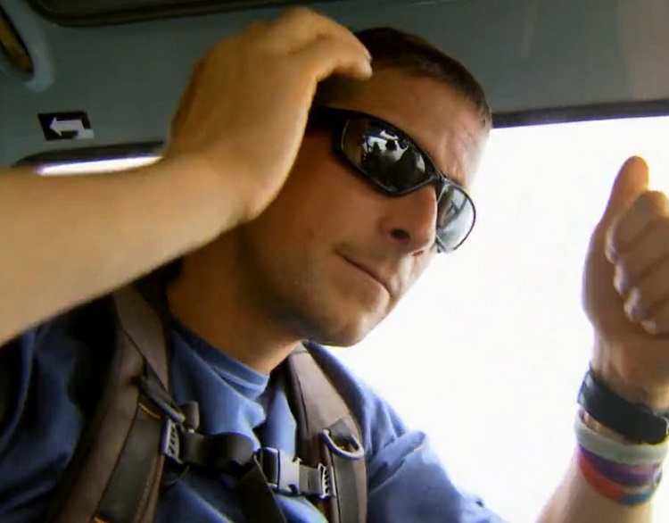 Oakley经典复古军规防破片荒野求生贝爷同款户外偏光太阳眼镜墨镜