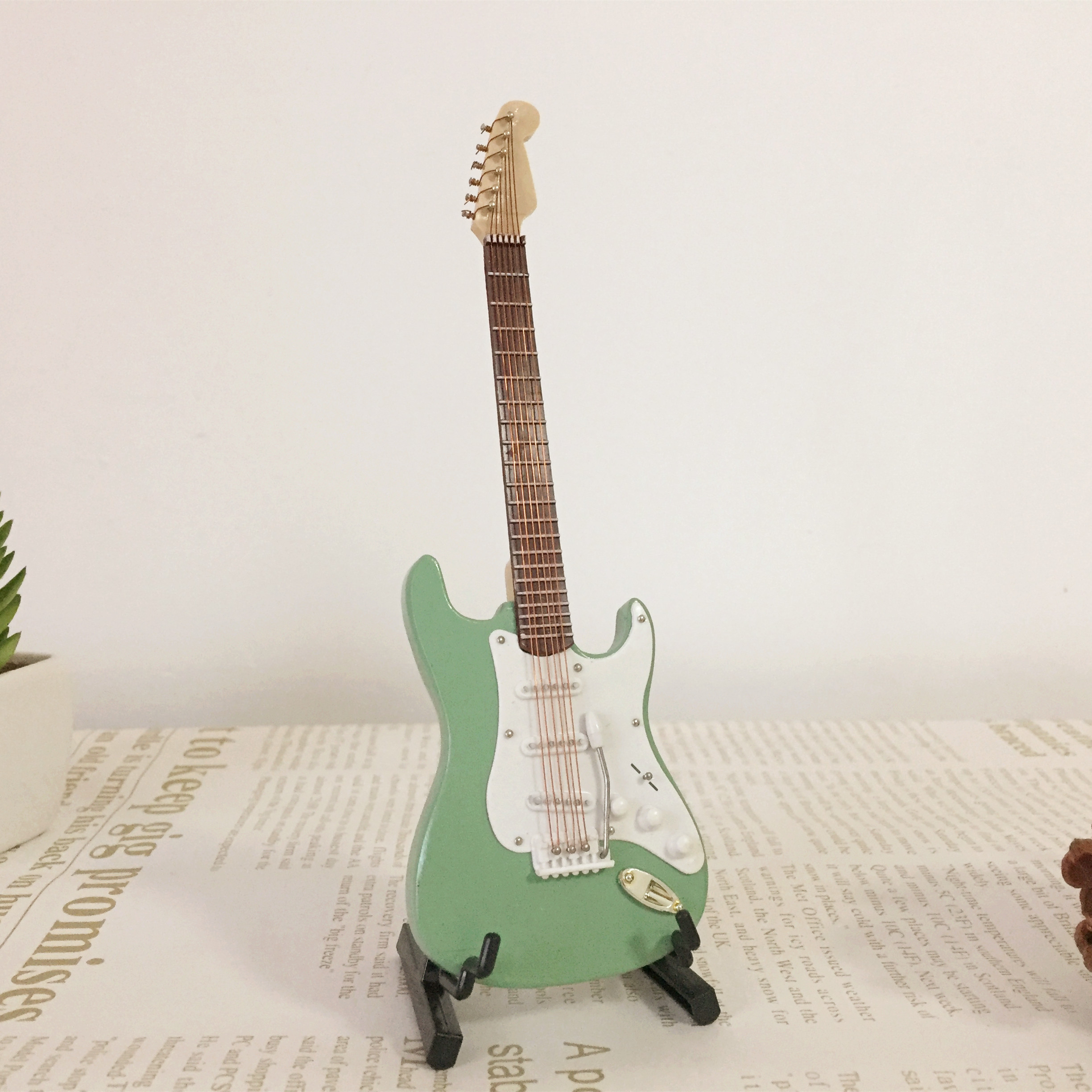 模型刻字手工木制电贝司电吉他乐器摆件送男摆件