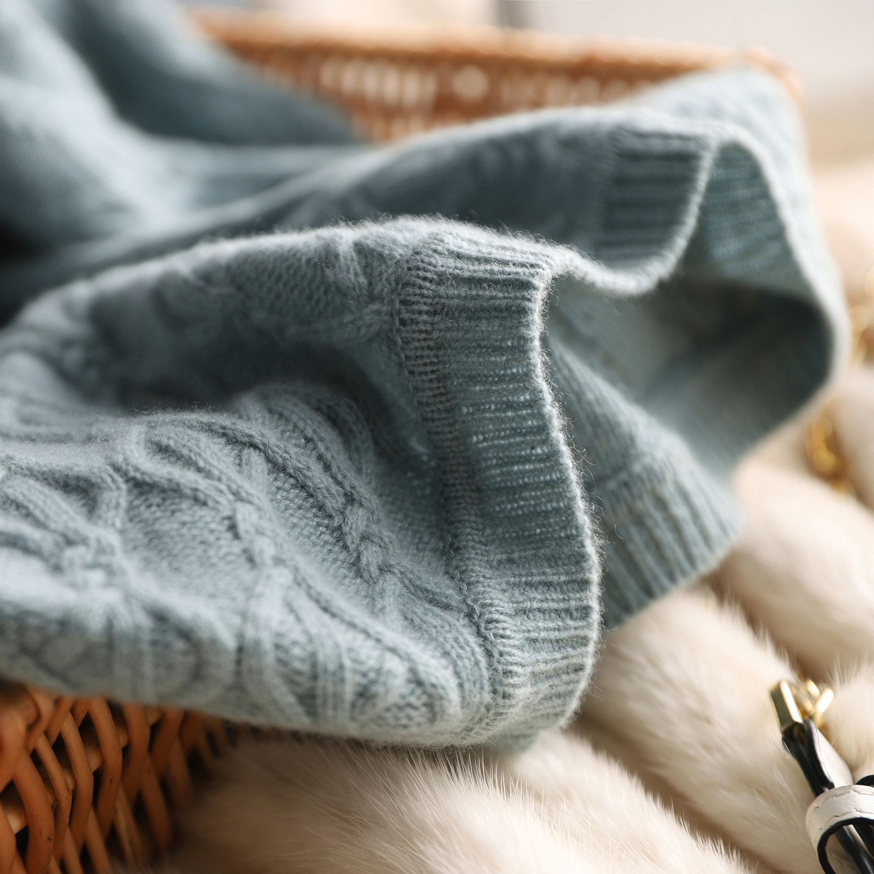 zyt361176vg秋冬法式暖纯羊绒淡雅绞花肌理针织毛衣毛针织衫