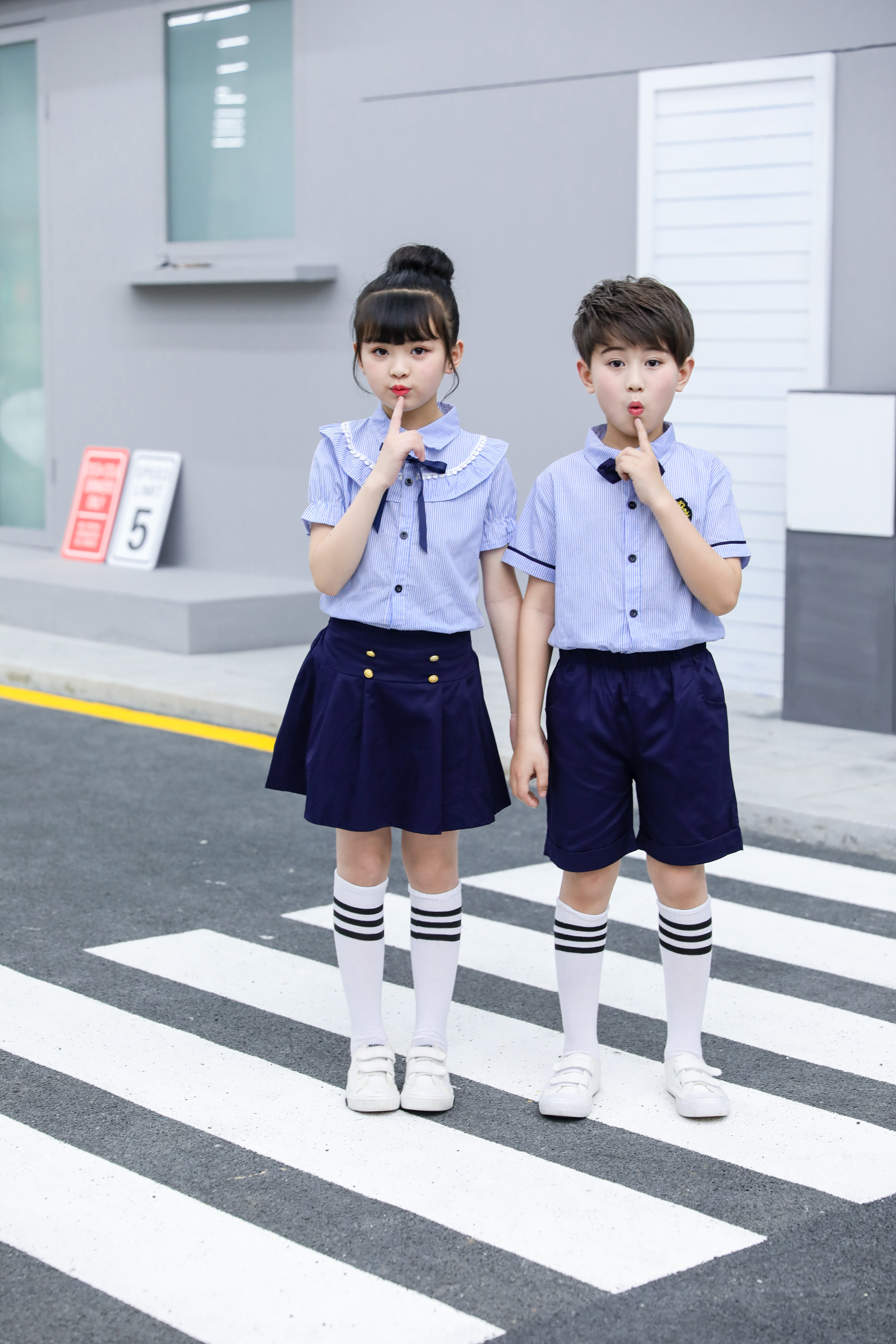 六一儿童节演出演出服服装男童女童套装幼儿园小学生大合唱儿童演出服