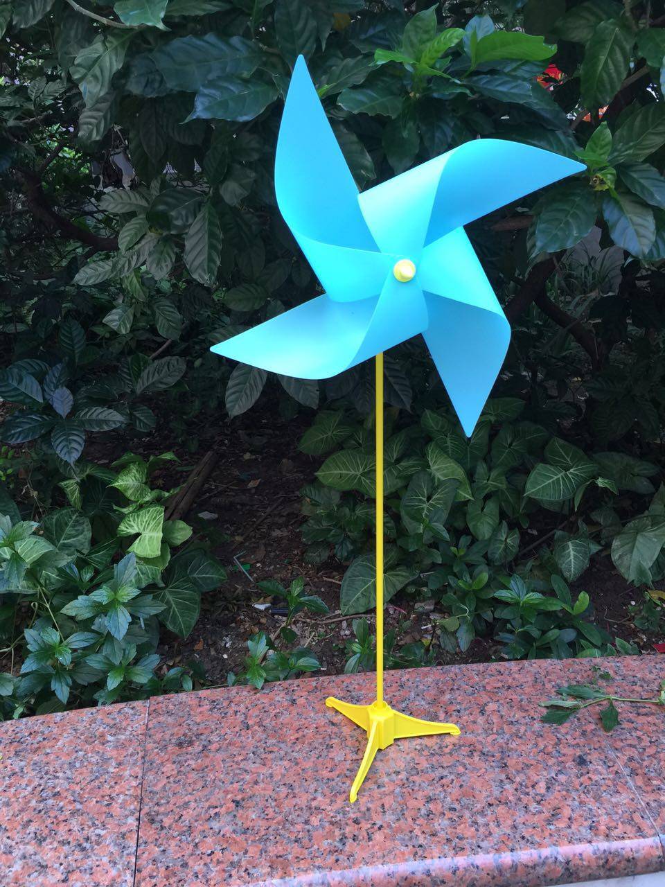 风车四叶旋转纯色儿童玩具帝坭蓝色大号小号拍摄风车