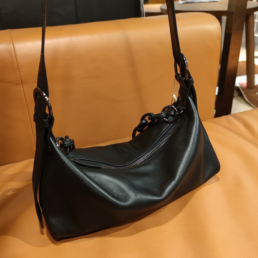 牛皮头层女小斜挎真皮小包新款时尚单肩大容量通用款女包