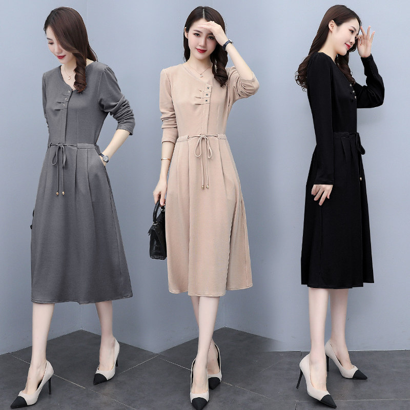 秋季30岁少妇18女装适合连衣裙秋天19女孩裙子连衣裙