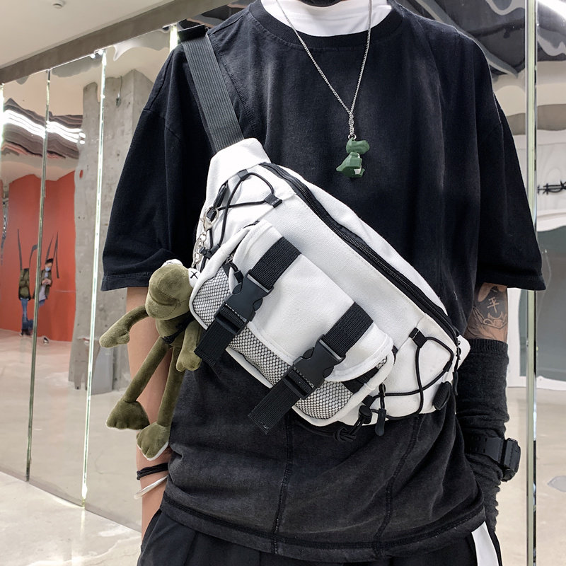 潮牌胸包男斜挎斜挎包包包男生帆布包时尚工装挎包男士包袋