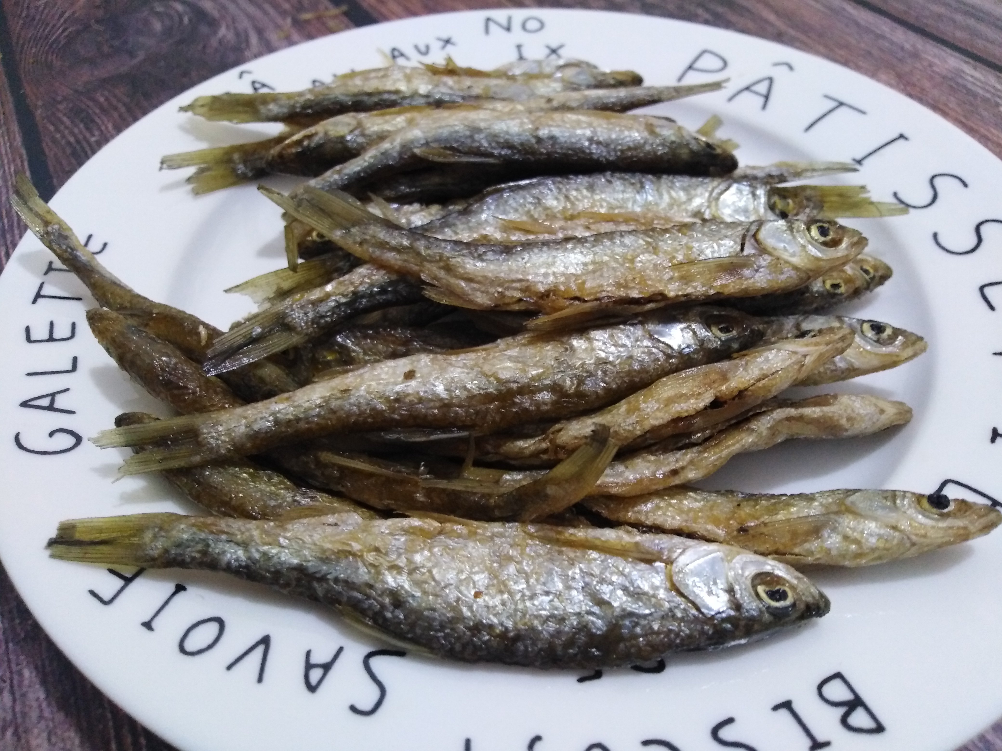 20年新鲜制作家乡特产油炸小鱼干小河鱼小溪鱼干