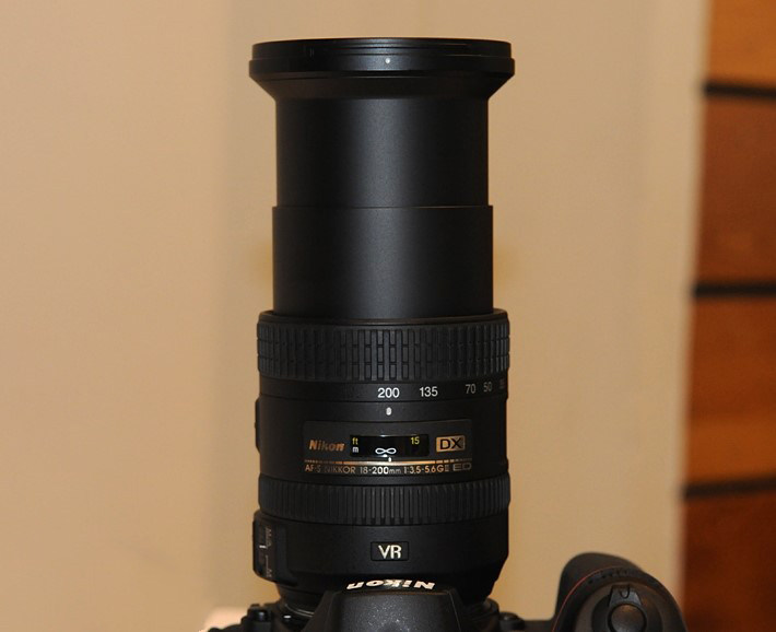 18200全新尼康mm3556gvrii长焦防抖旅游单反镜头