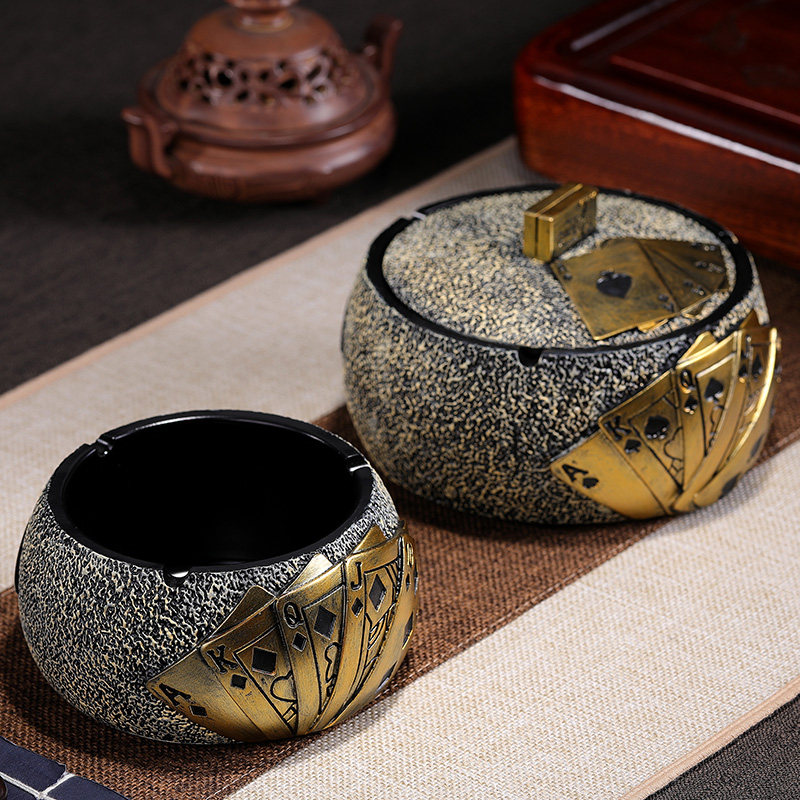 创意扑克牌时尚烟灰缸复古欧式烟缸树脂带盖防风时尚烟灰缸