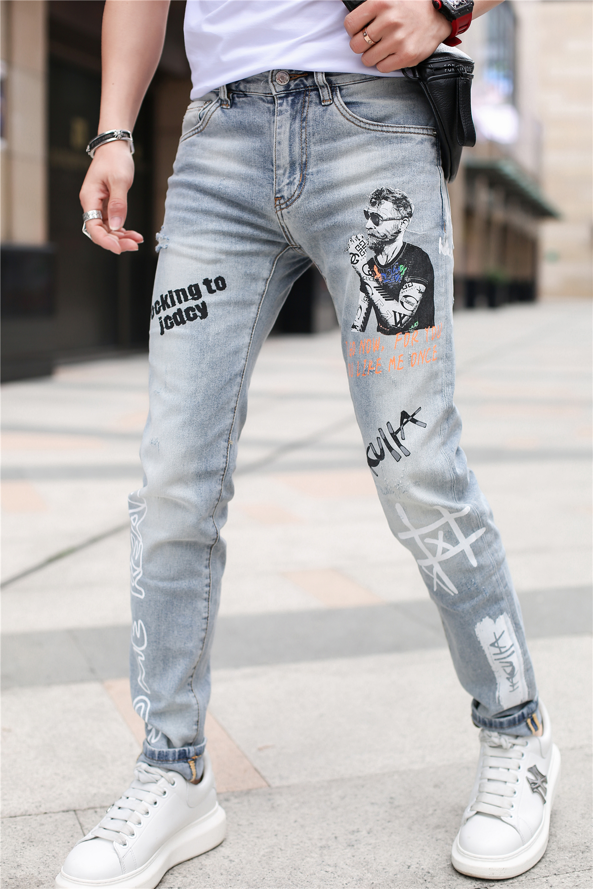 男士春秋款欧美潮牌印花破洞牛仔裤男春季修身小脚裤男裤子