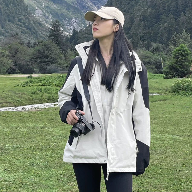 2022新款冬季户外冲锋衣男两件套三合一女可拆卸加绒加厚潮登山服