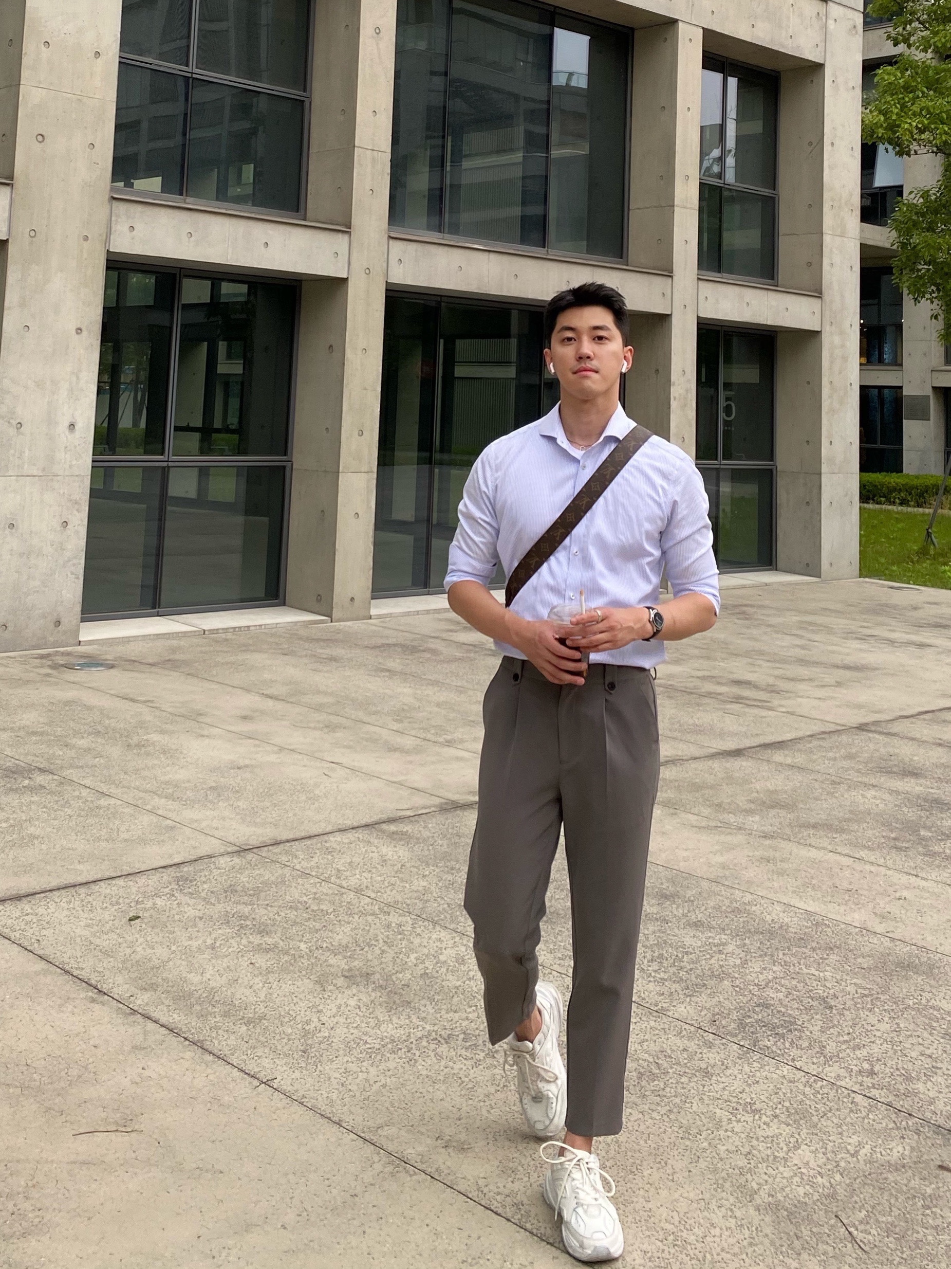 乌素mirror 2021韩版商务直筒垂感修身潮流抗皱男士休闲九分西裤