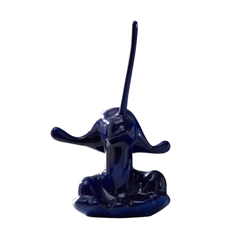 壹洣现代简约长鼻鼻子人物抽象样板售楼部客厅卧室摆件