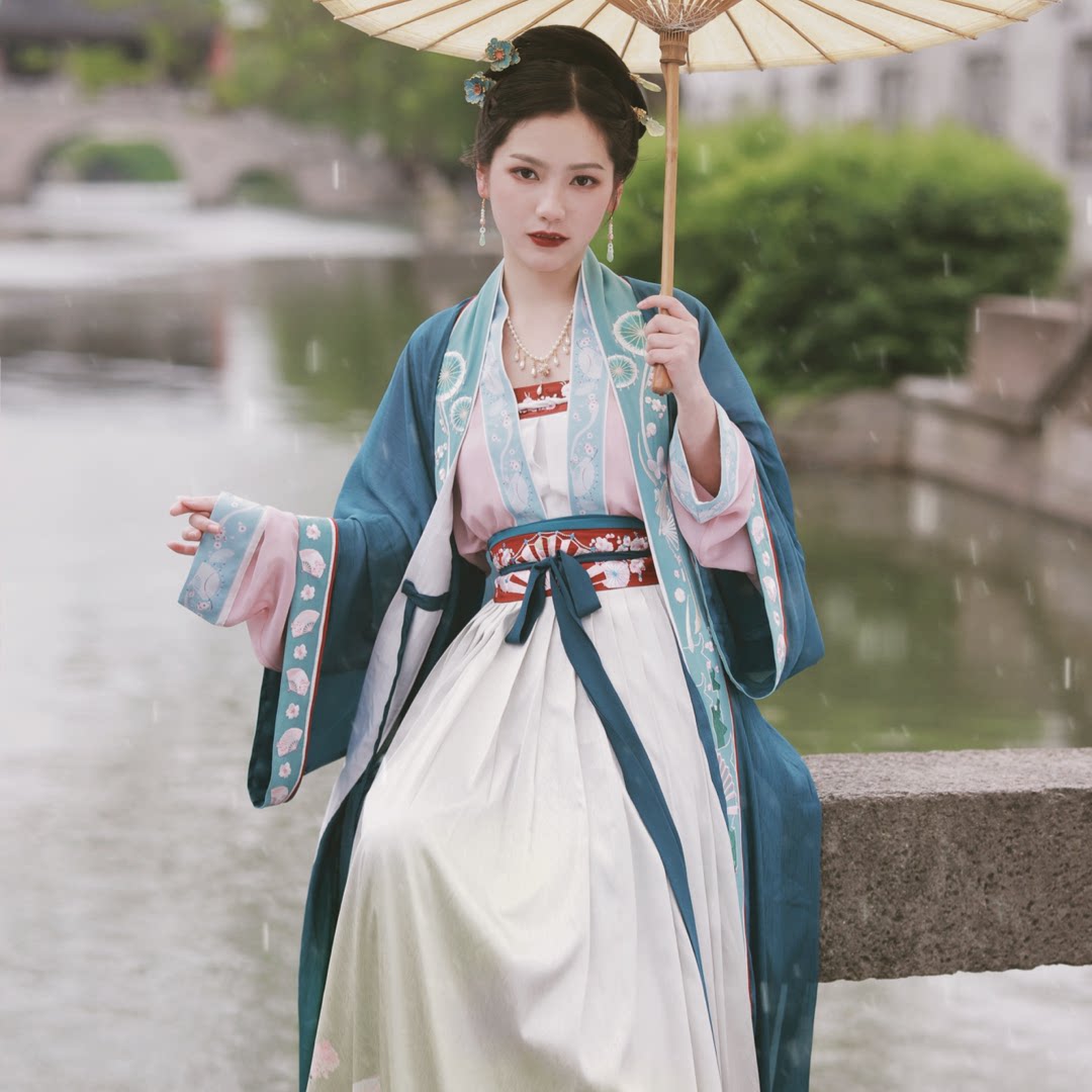 西唐花记红妆正品原创汉服女三米摆一片式有孔齐胸襦裙中国风