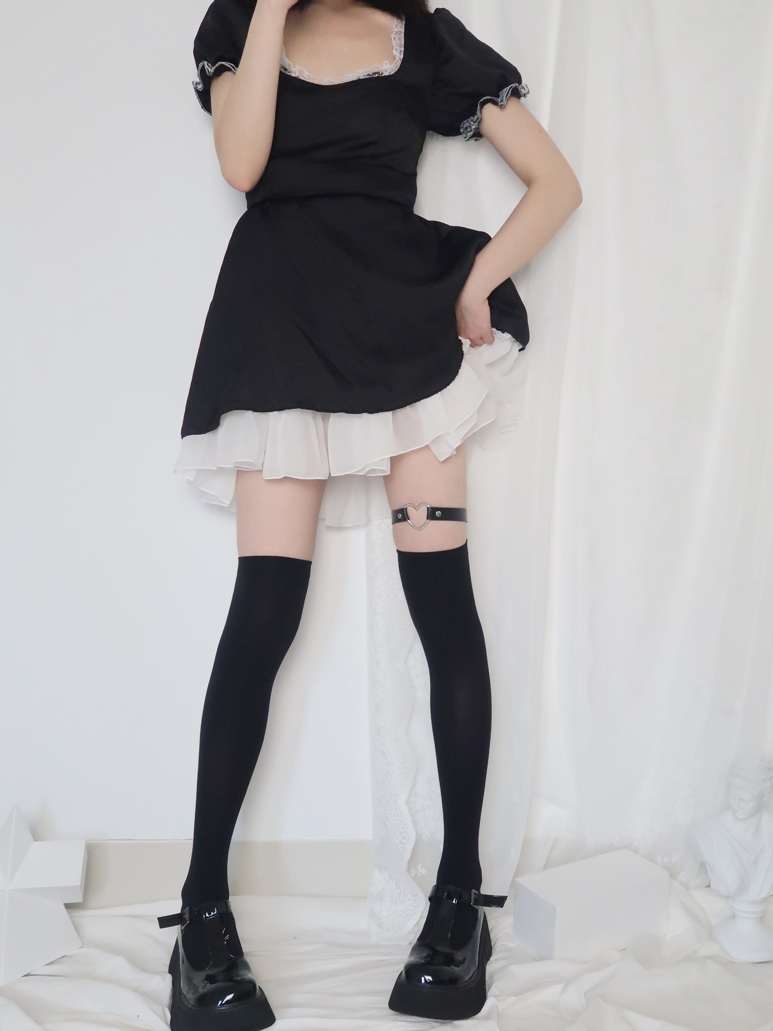 四季可穿不透天鹅绒小腿经典百搭jk黑白中筒中筒袜