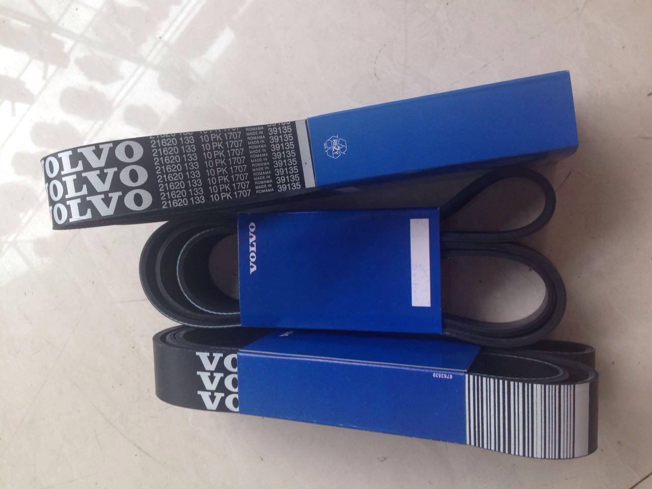 挖掘机配件volvo沃尔沃240风扇皮带21620133-10pk1715