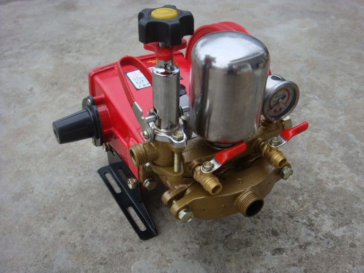 2126自吸高压打药机园艺果树喷雾器机动柱塞三缸压力泵