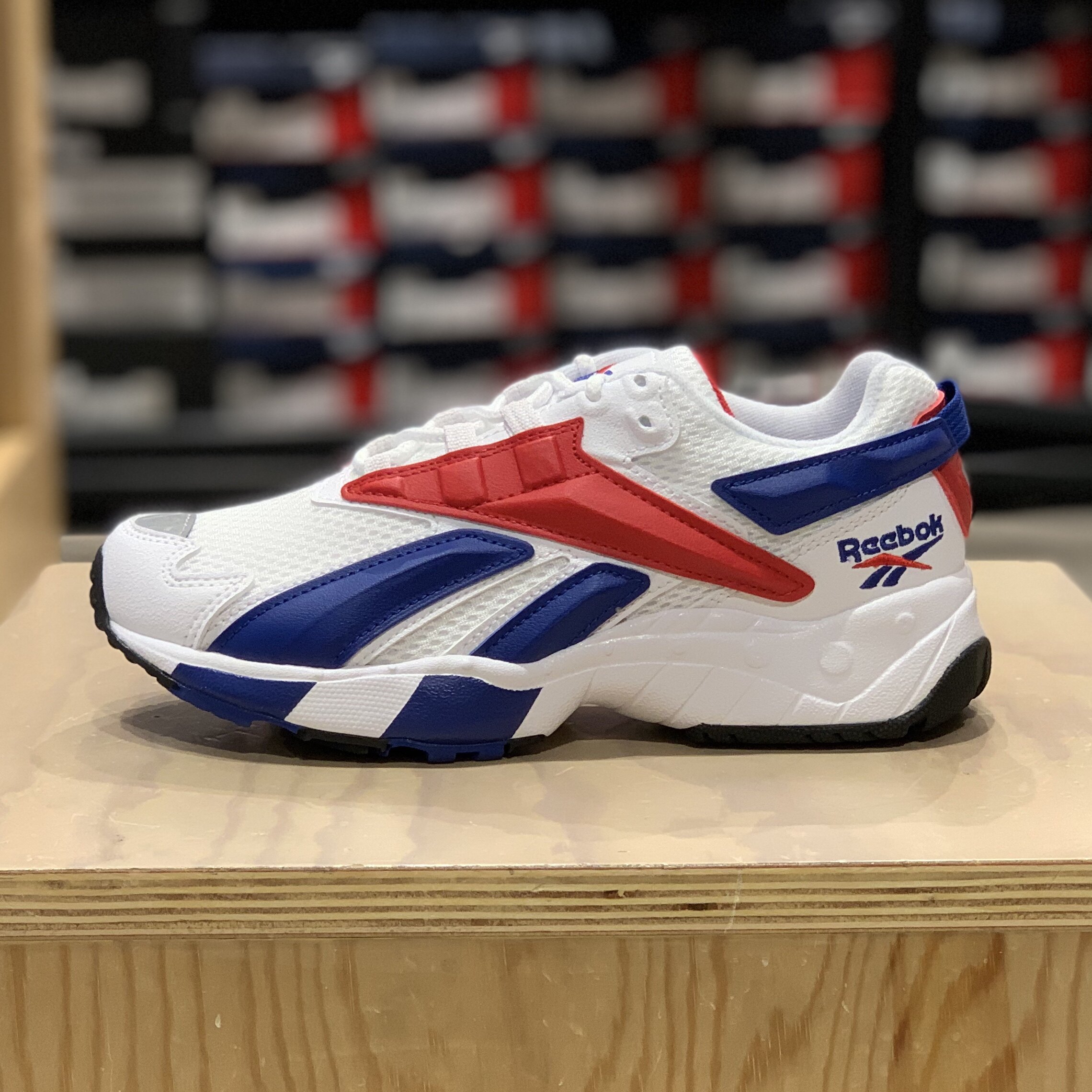 锐步reebokintervalintv运动复古跑步eh3102eh3103fv6305跑步鞋