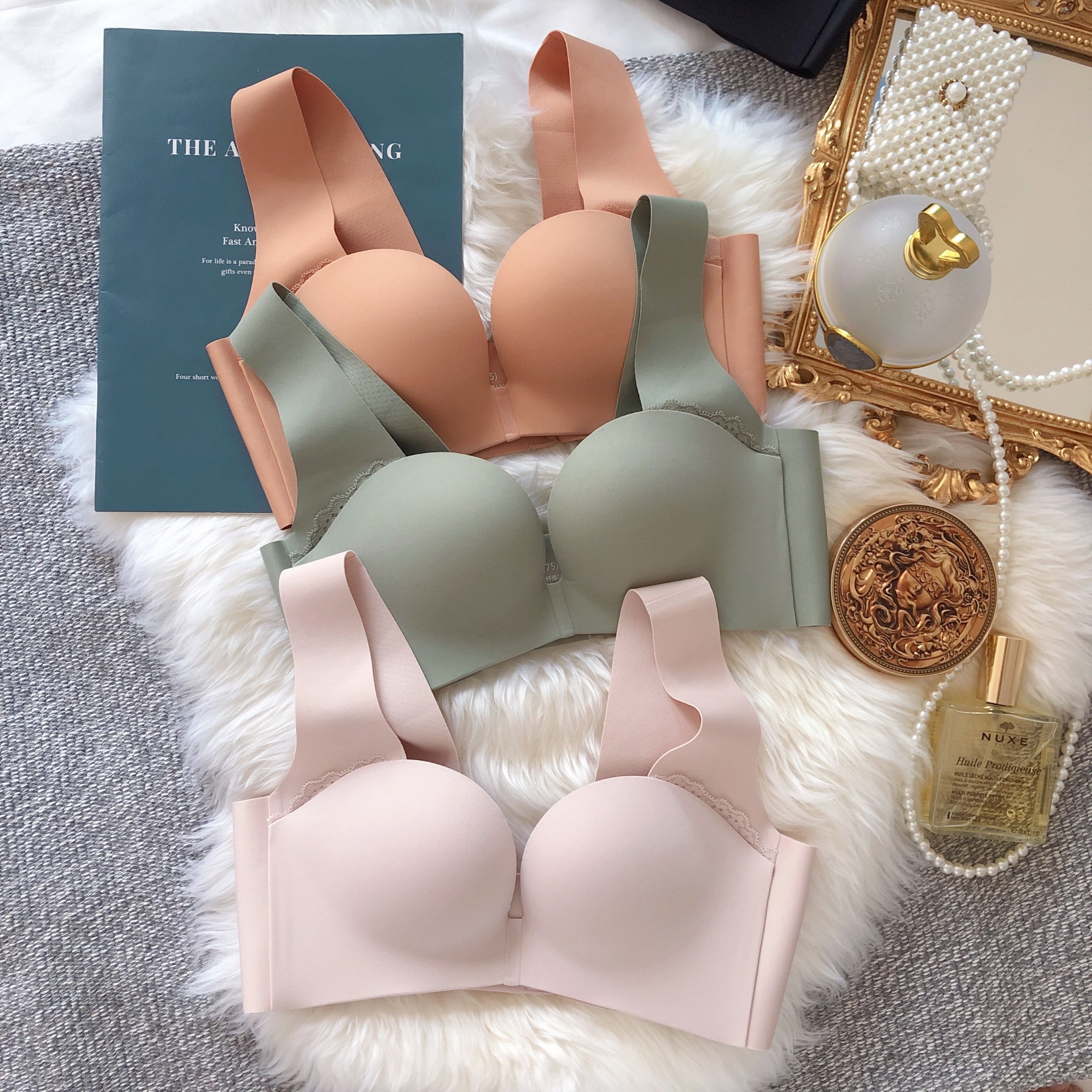 日本内衣不勒肩带不空杯钢圈聚拢小胸上托半球文胸