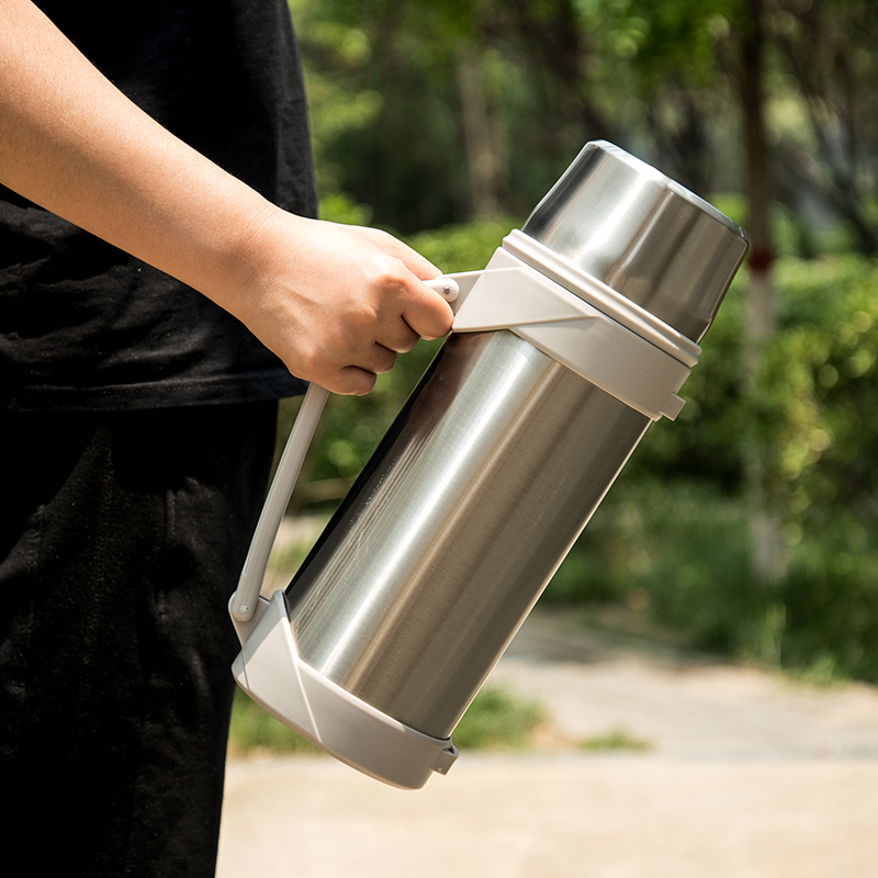 2升不锈钢户外保温壶车载便携旅游保温杯家用大容量热水瓶3000ml - 得