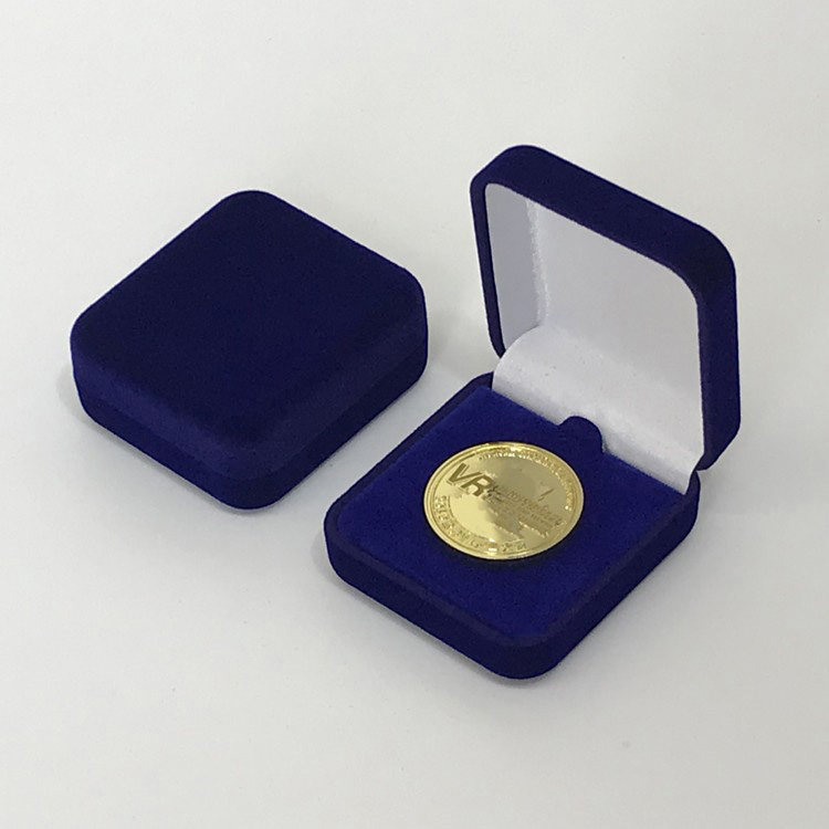 定制红蓝黑色徽章纪念章币植绒布锦盒订做胸针首饰盒