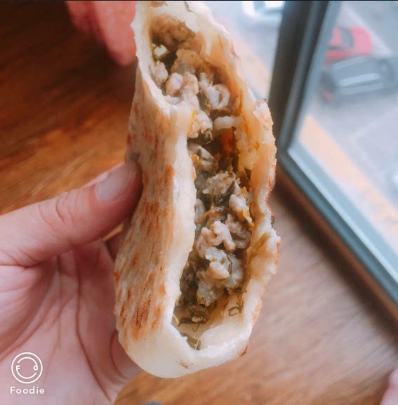 碳火梅干菜扣肉饼黄山烧饼永康特产肉麦饼手工梅干菜饼薄饼早餐点