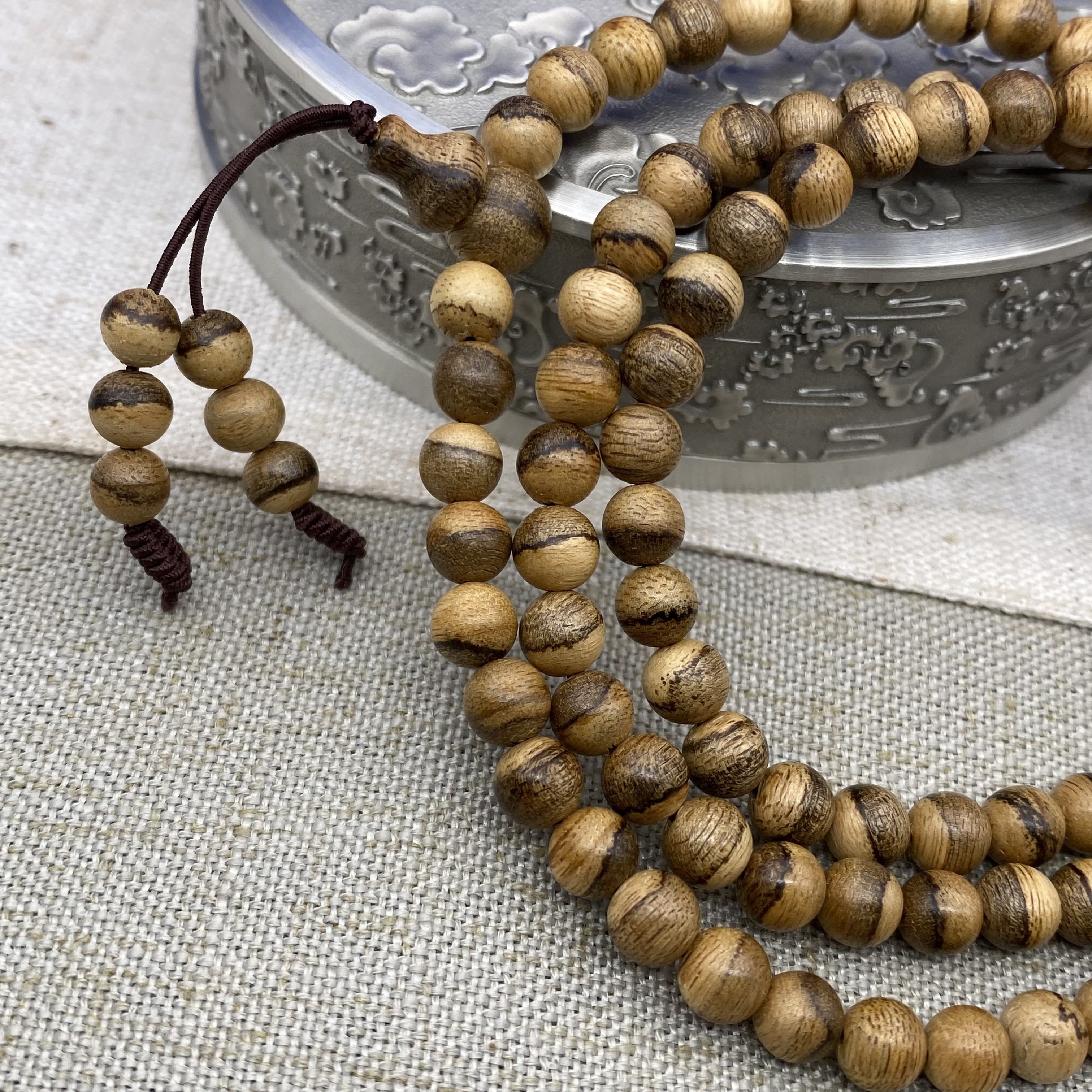 沉香马来西亚花珠0.6手串6mm108颗天然香花香味浓郁香薰香料