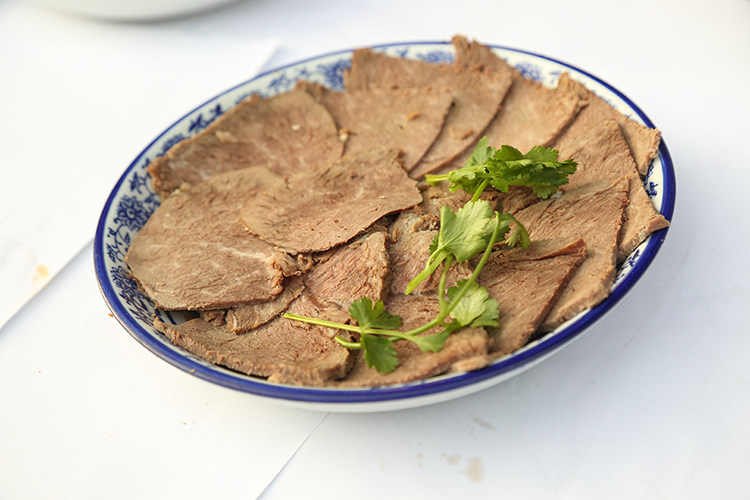 新品现煮甘肃兰州特产小吃兰州拉面中的的切片加牛肉50g熟食牛肉