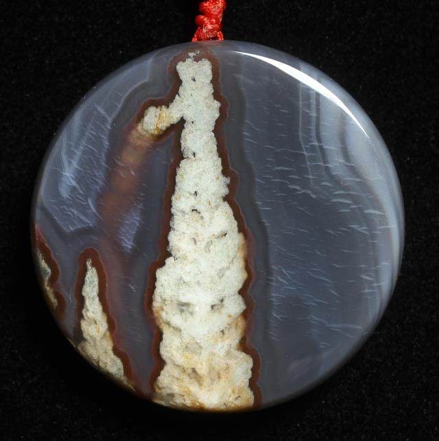 天然非洲南红玛瑙吊坠圆牌项坠毛衣链颈饰蓝项坠