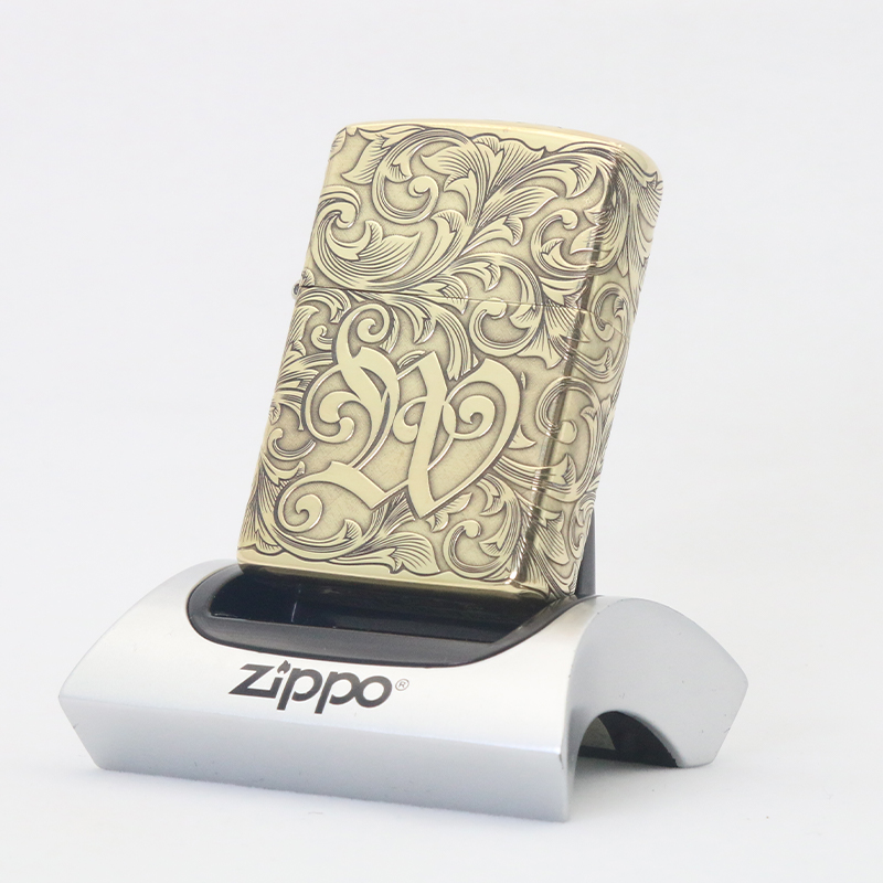 zippo13年图册图片