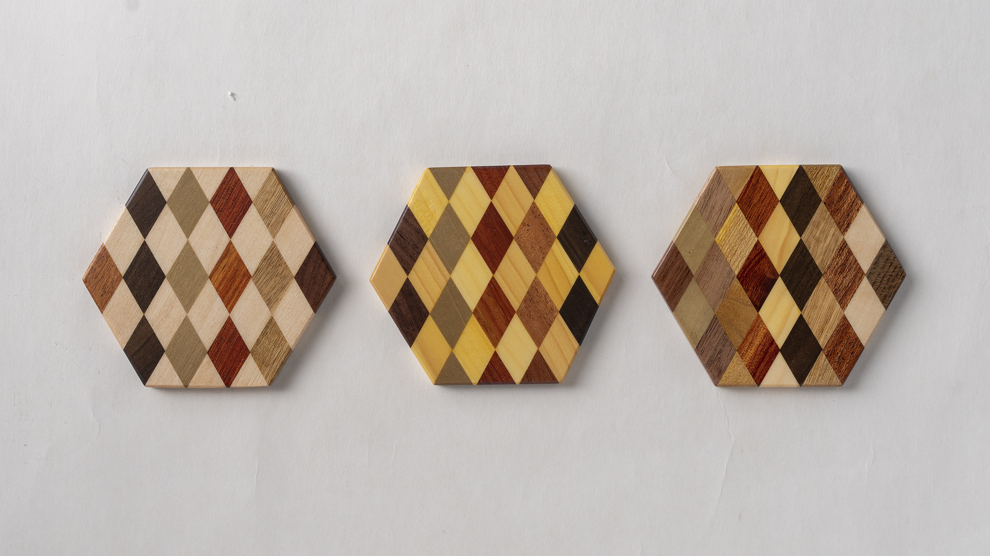 寄木细工日本进口手作天然彩色拼木六边形加厚杯垫